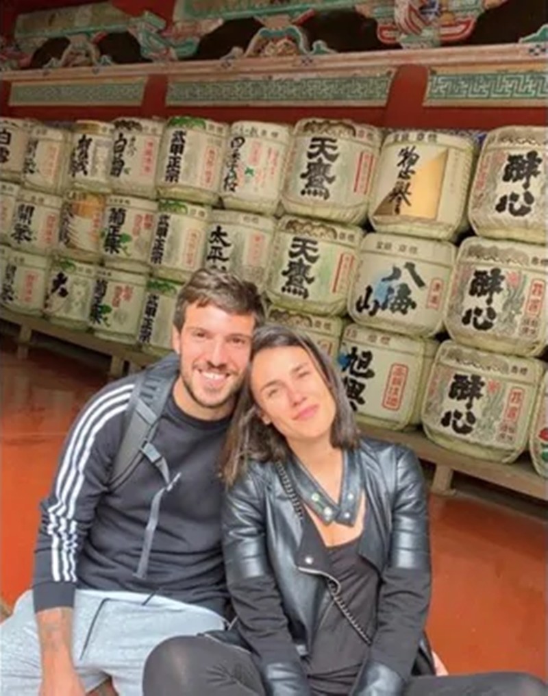 Bộ đôi của Napoli hẹn hò ở đảo Sardegna - Bóng Đá