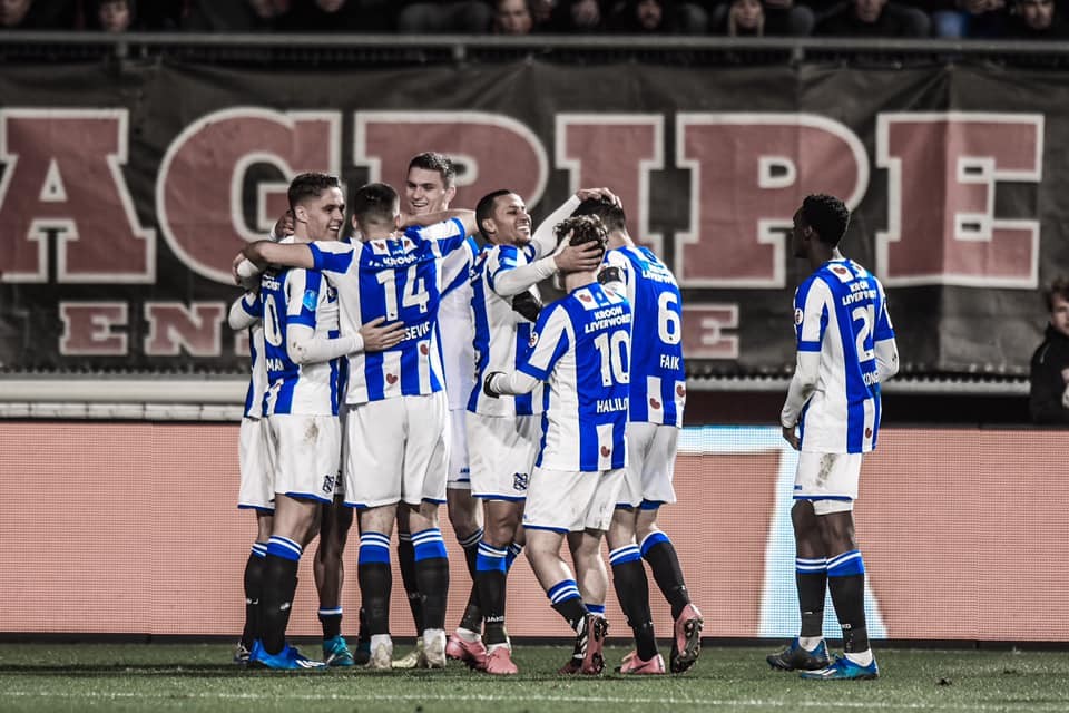 Đoàn Văn Hậu ngồi dự bị trận thứ 19, SC Heerenveen đứt mạch trận bết bát - Bóng Đá