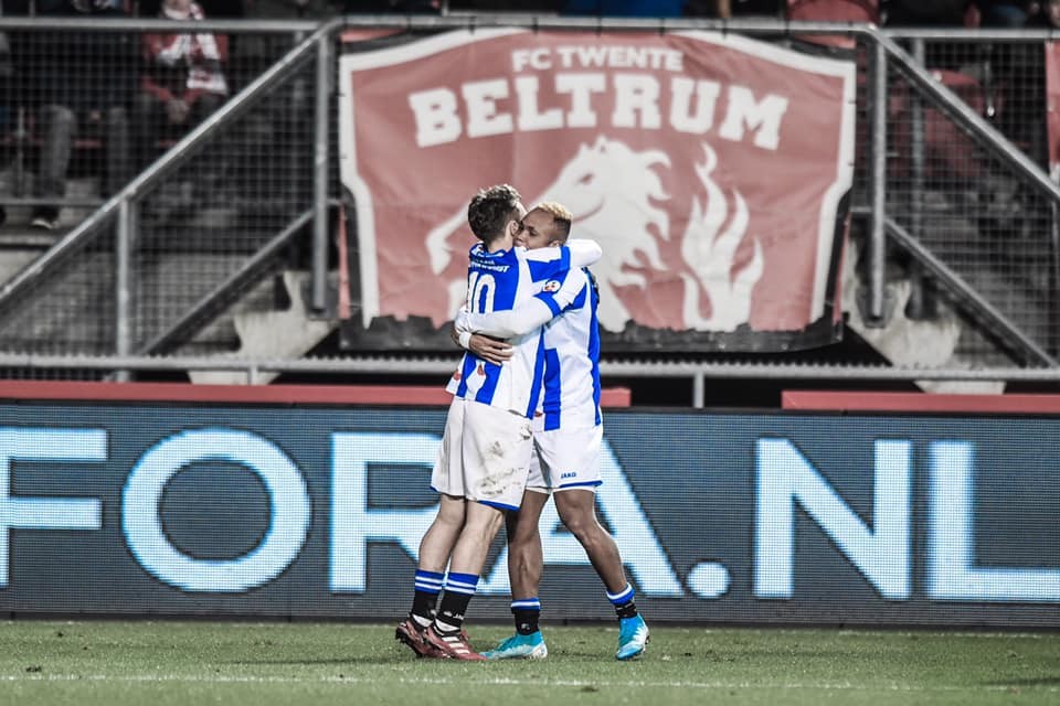 Đoàn Văn Hậu ngồi dự bị trận thứ 19, SC Heerenveen đứt mạch trận bết bát - Bóng Đá