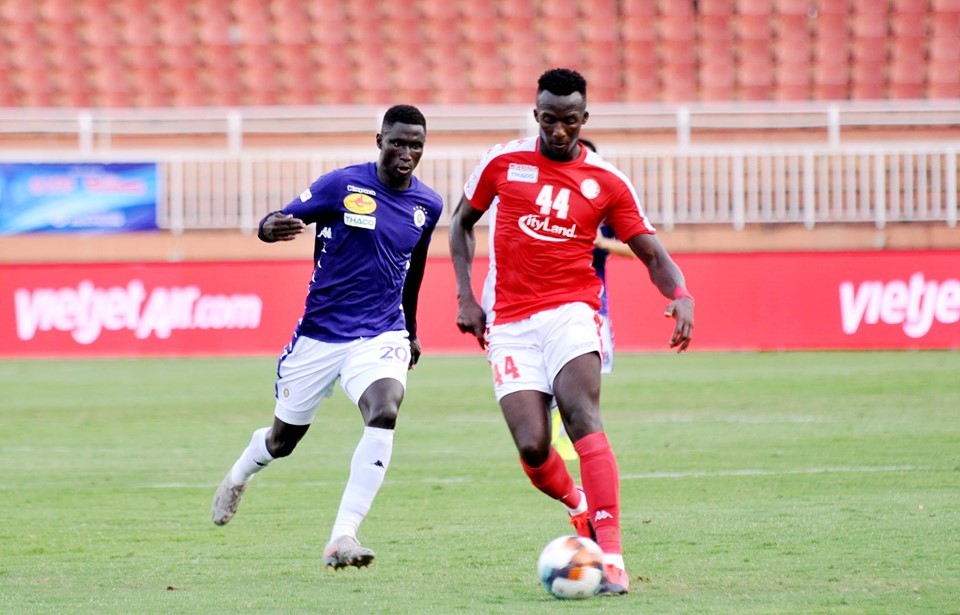 Công Phượng tiếp tục 