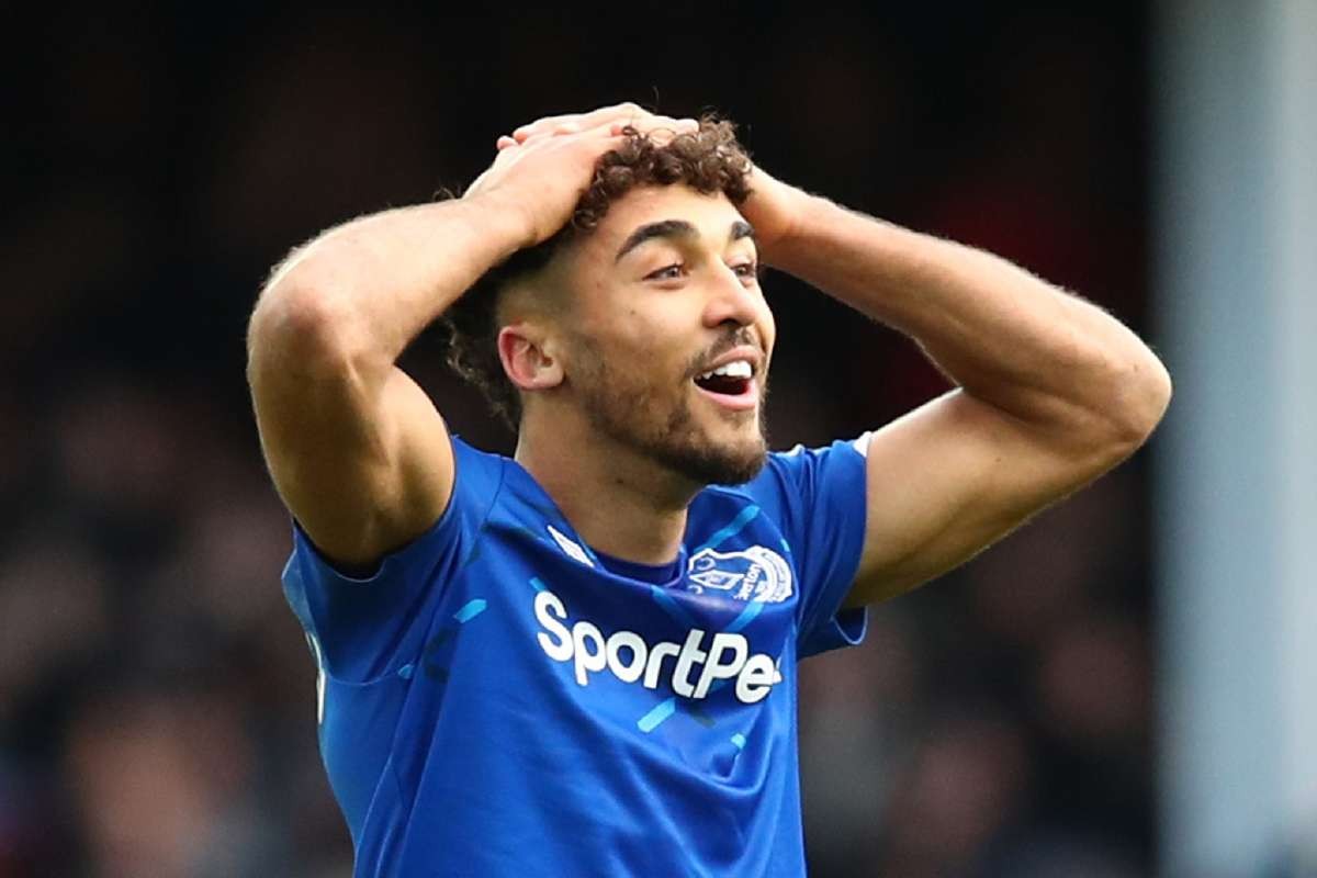 Sao Everton lên tiếng về bàn thắng bị khước từ vào lưới Man Utd - Bóng Đá