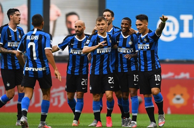 Sanchez chấm dứt chuỗi 16 trận 