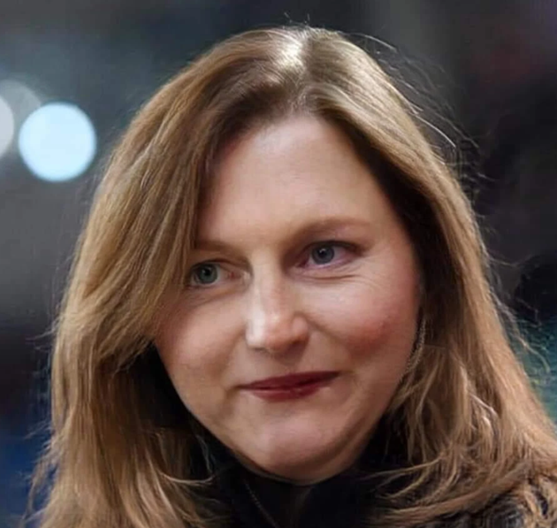Premier League managers as women thanks to the gender swap FaceApp including Guardiola, Klopp and Mourinho - Bóng Đá