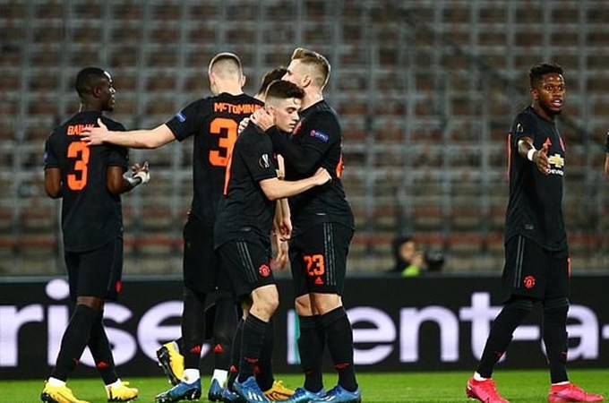 Götze and centre-backs on target as Dortmund claim 4-0 win in Münster - Bóng Đá