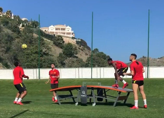 Ảnh Martial + Fernandes thắng Fred + Pereira banh bàn - Bóng Đá