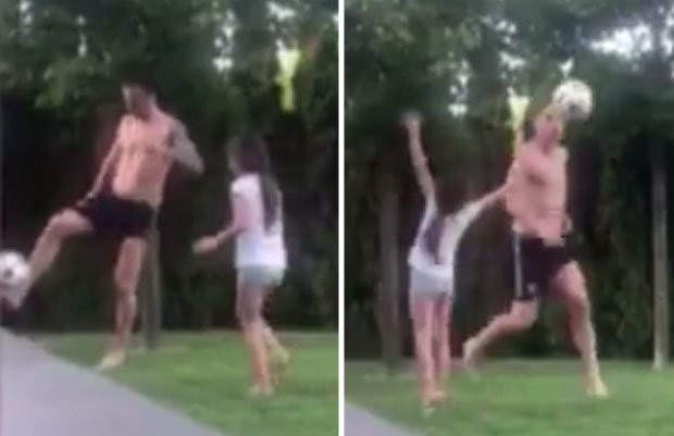 Man Utd fans want club legend Dimitar Berbatov back after skills emerge on Instagram - Bóng Đá