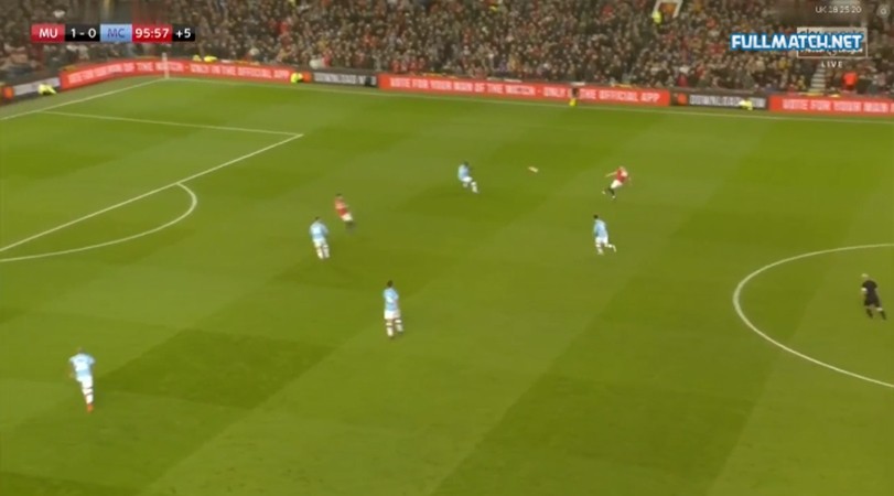 Trong cùng 1 đêm, Ederson và Benzema 