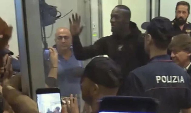 Ảnh: LUKAKU khám - Bóng Đá