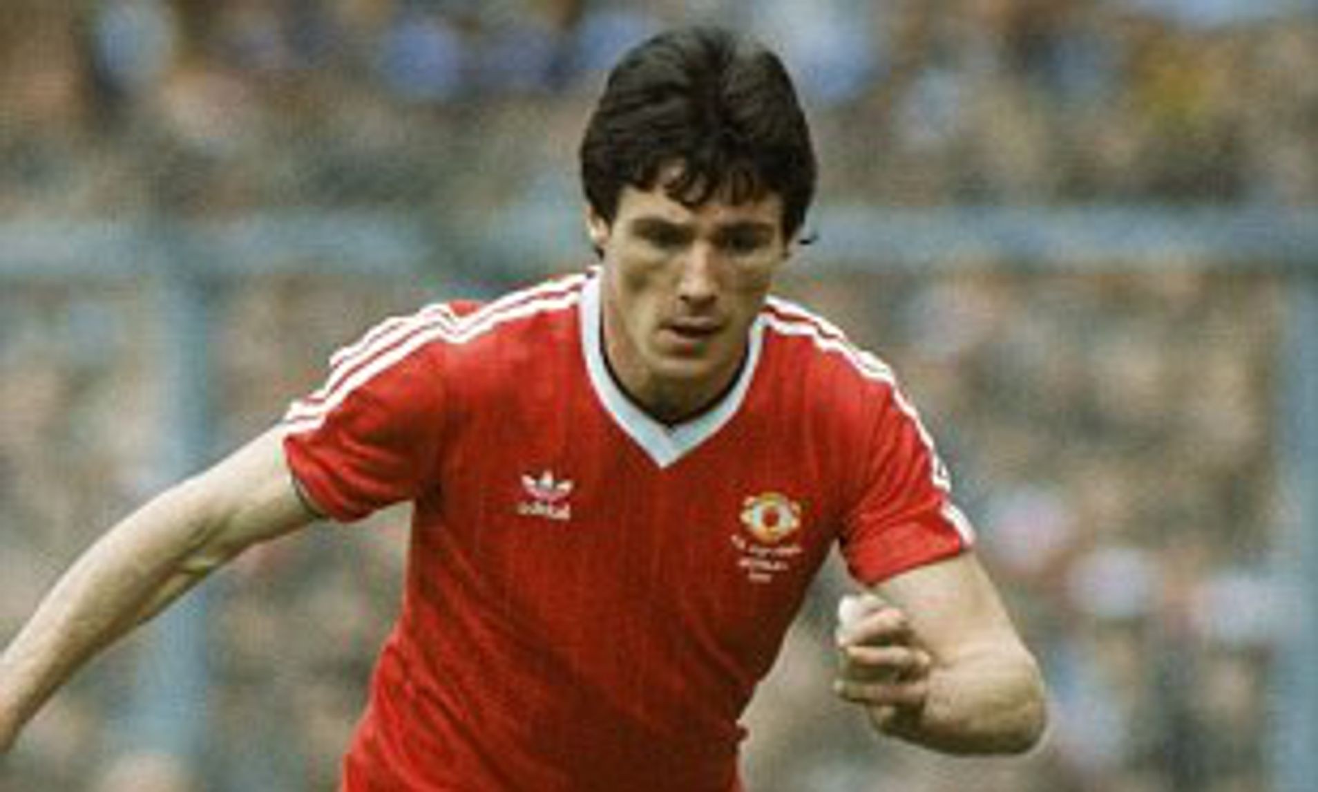 Arsenal's Bukayo Saka could become 8th player to swap Gunners for Man Utd - Bóng Đá