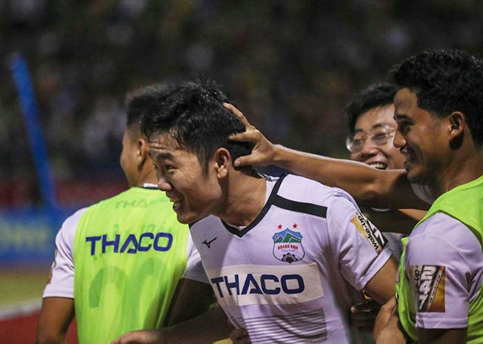 Lương Xuân Trường nói 1 điều sau khi lập cú đúp vào lưới Thanh Hoá - Bóng Đá