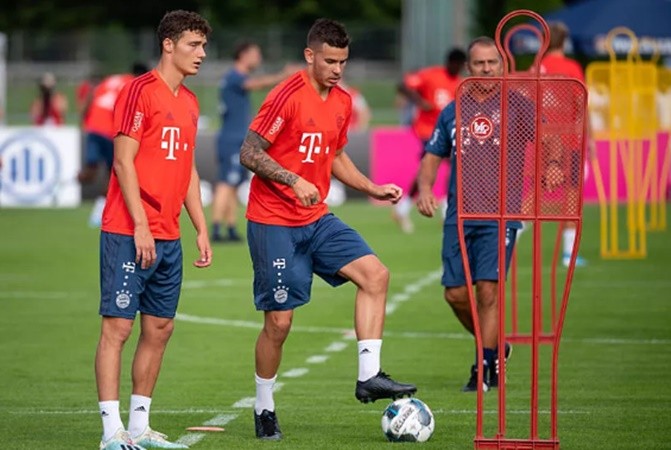 Of course that was good. But when I came to Stuttgart, I was the only one - Bóng Đá