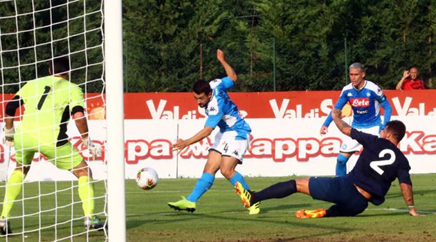 Sao trẻ 19 tuổi chính thức có màn ra mắt Napoli - Bóng Đá