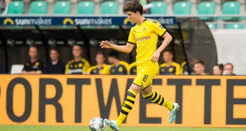 Götze and centre-backs on target as Dortmund claim 4-0 win in Münster - Bóng Đá