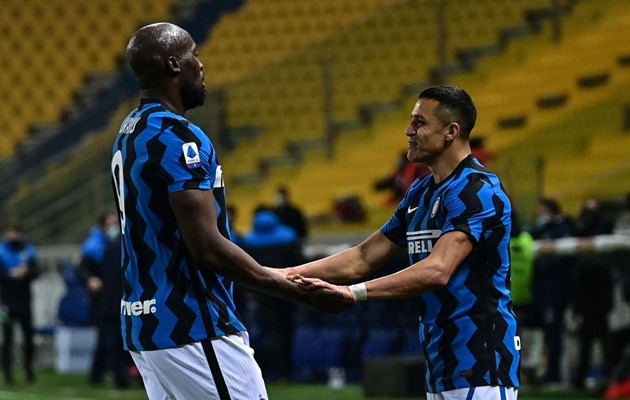 Lukaku khiến NHM phát cuồng với 2 pha kiến tạo cho Alexis Sanchez - Bóng Đá