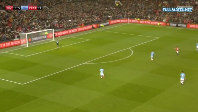 Trong cùng 1 đêm, Ederson và Benzema 