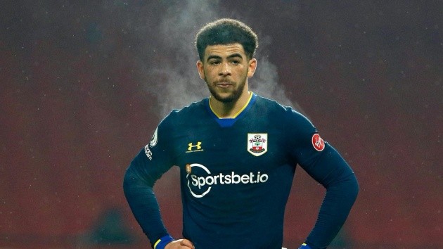 Cú đánh đầu chuẩn mực của Cavani, hàng thủ Liverpool chết lặng và những hình ảnh ấn tượng nhất - Bóng Đá