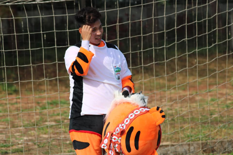 Văn Toàn, Văn Thanh ngại ngùng, vào vai cosplay 