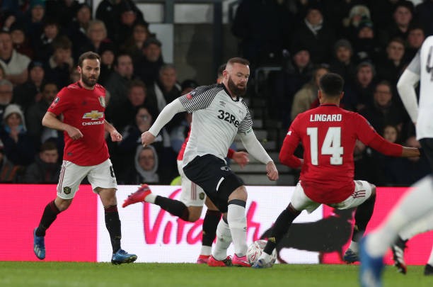 Thi triển tuyệt chiêu của Ramos, Lingard quyết 