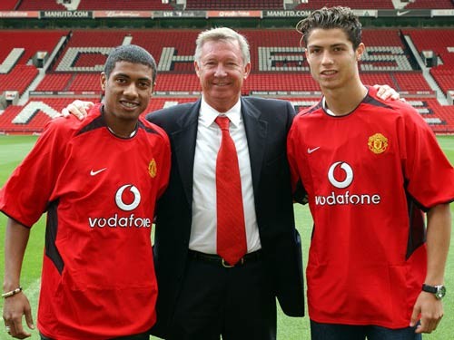 Kleberson explains why he flopped as Manchester United player - Bóng Đá