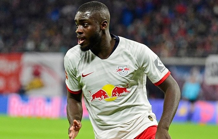 Arsenal are interested in a swoop to sign RB Leipzig defender Dayot Upamecano - Bóng Đá