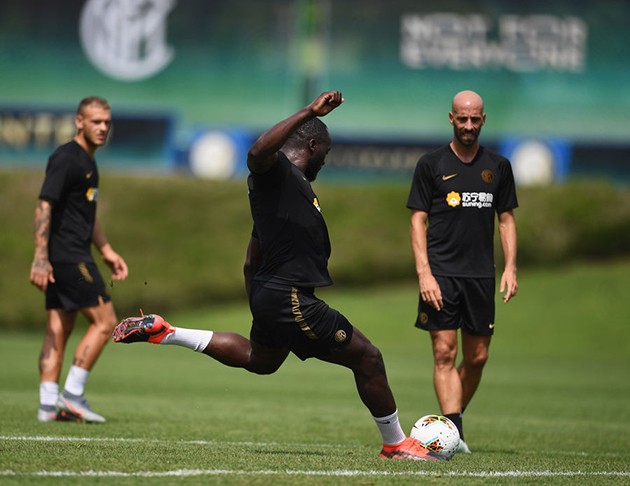 ẢNH Lukaku thông nòng, Inter Milan đè bẹp 'nhược tiểu' Virtus Bergamo - Bóng Đá