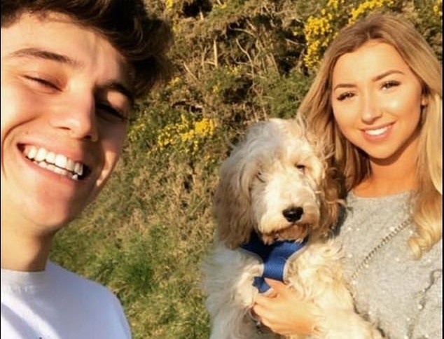 Man Utd star Daniel James enjoys time out with girlfriend Ria Kate Hughes after impressing in pre-season - Bóng Đá