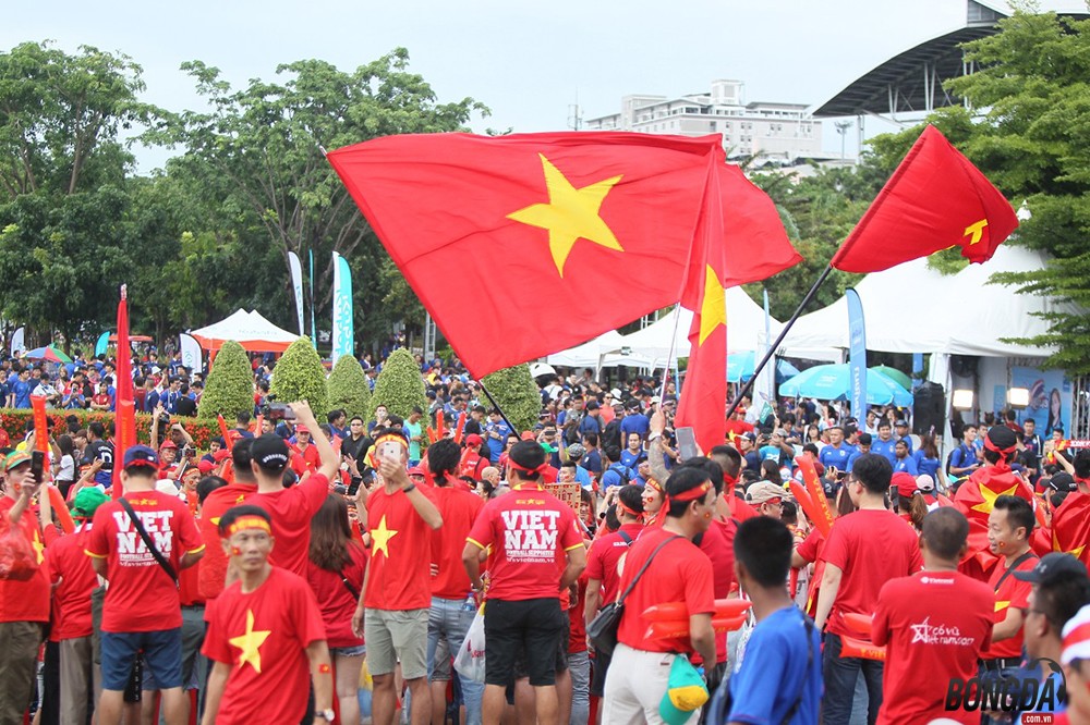 Không khí rộn ràng, ĐT Việt Nam sẵn sàng chiến tuyển Thái Lan - Bóng Đá