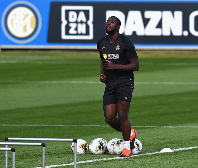 Inter Milan miệt mài tập luyện trong ngày Lukaku trở lại - Bóng Đá