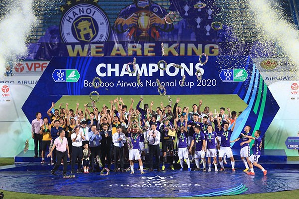 Top 10 sự kiện bóng đá Việt Nam đáng nhớ trong năm 2020 - Bóng Đá