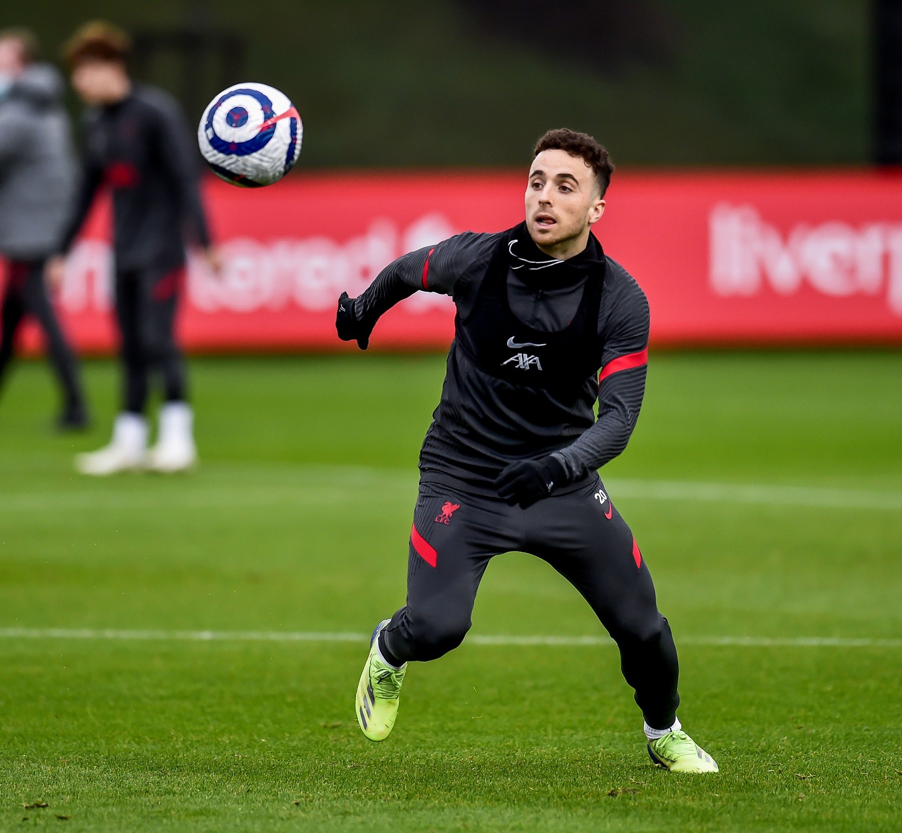 Trong cơn bĩ cực, Liverpool đón 2 cú hích quá lớn trở lại - Bóng Đá