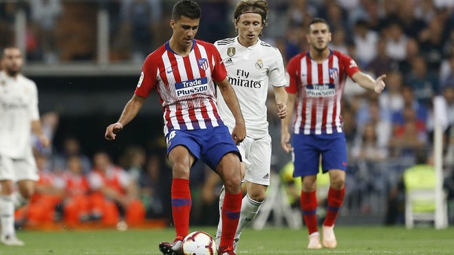 How Rodri compares to the deep-lying midfielders of Man City’s top-six rivals - Bóng Đá
