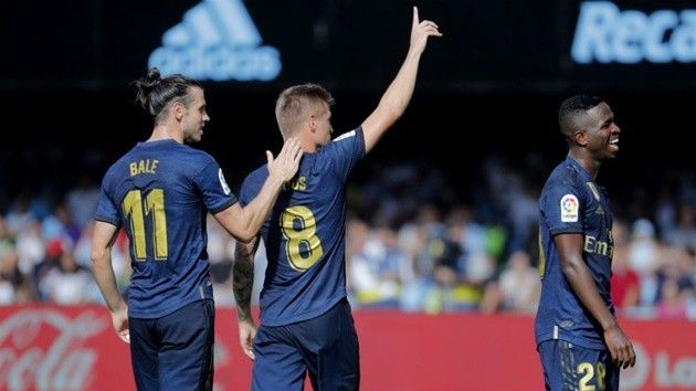 Real vượt lên trên Barca sau 818 ngày - Bóng Đá