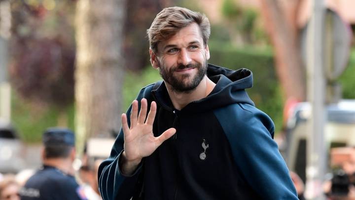 CHÍNH THỨC: Llorente gia nhập Napoli - Bóng Đá