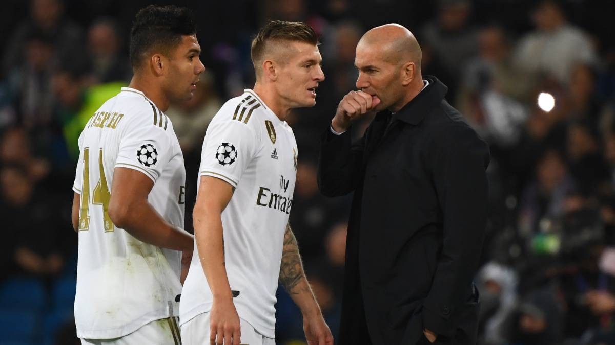 Hậu siêu kinh điển, lối đi nào giúp Barca thoát cảnh trắng tay? - Bóng Đá