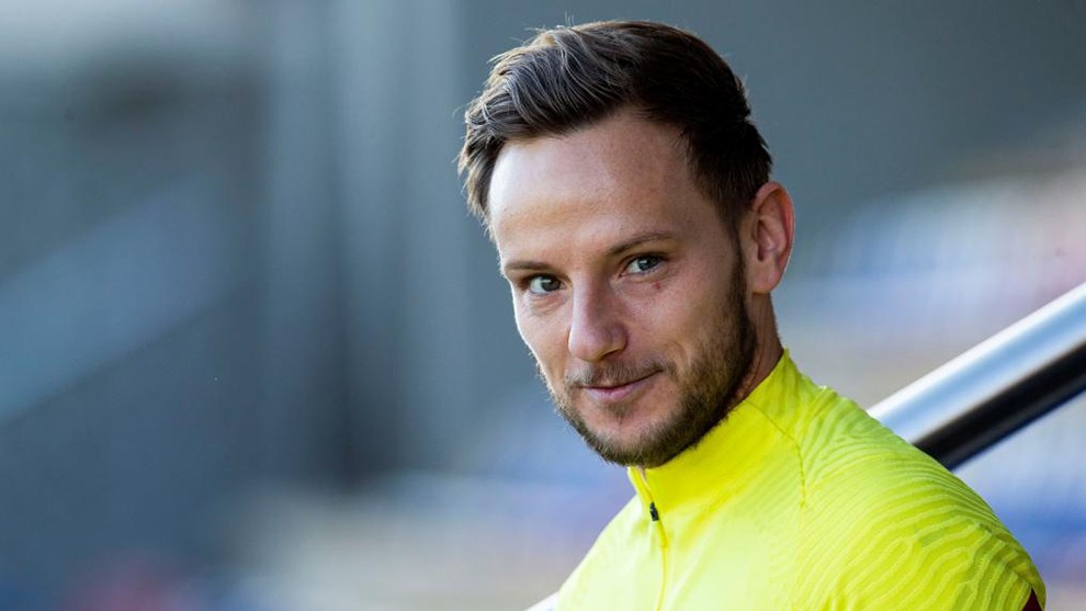 Rakitic: Of course I'd like to play with Cristiano Ronaldo - Bóng Đá