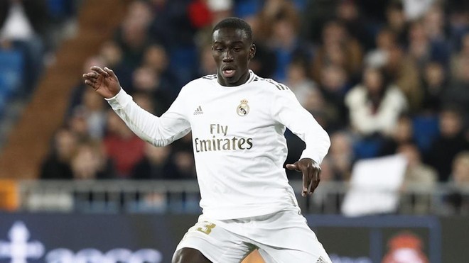 High risk for Mendy - Bóng Đá
