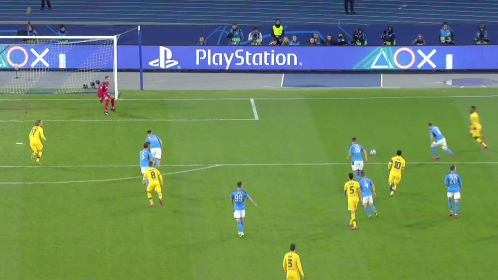 Busquets' perfect pass to tee up Barcelona's goal - Bóng Đá