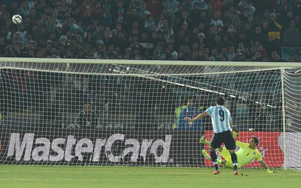 Maldini, Robben và những 'kẻ thất bại' vĩ đại nhất lịch sử bóng đá - Bóng Đá