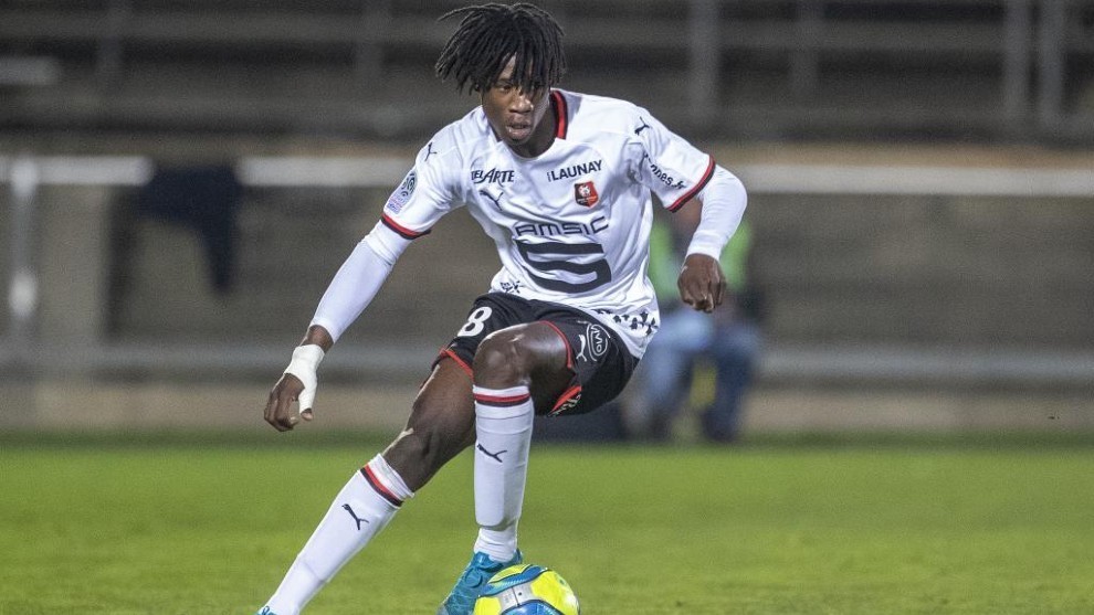 Rennes coach: Camavinga's intention is to stay with us - Bóng Đá