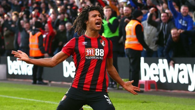 Man utd couldn't buy Ake because Rojo and Smalling hadn't been sold - Bóng Đá