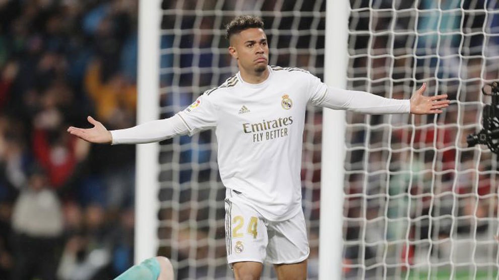 Benfica and Real Madrid agree loan deal for Mariano... without the player's consent - Bóng Đá