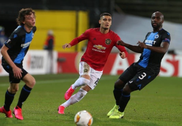 Martial ngừng ăn mừng, chấn chỉnh Pereira - Bóng Đá