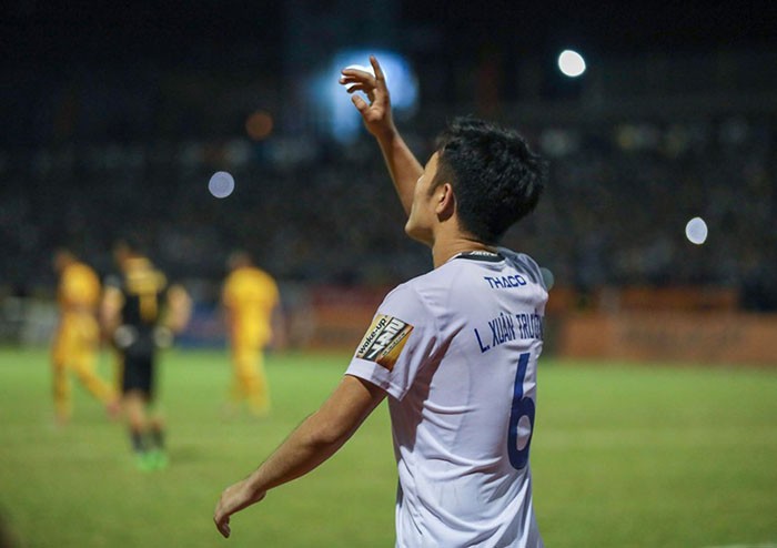 4 điều thú vị xung quanh cú đúp bàn thắng của Xuân Trường vào lưới Thanh Hoá - Bóng Đá