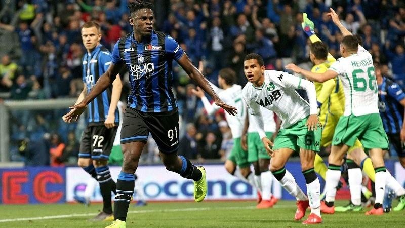 Inter have lined up Atalanta striker Duvan Zapata as a possible replacement for Martinez - Bóng Đá