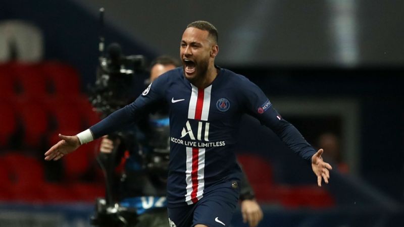 Neymar Takes Extra Step to Avoid Contracting the Coronavirus  - Bóng Đá