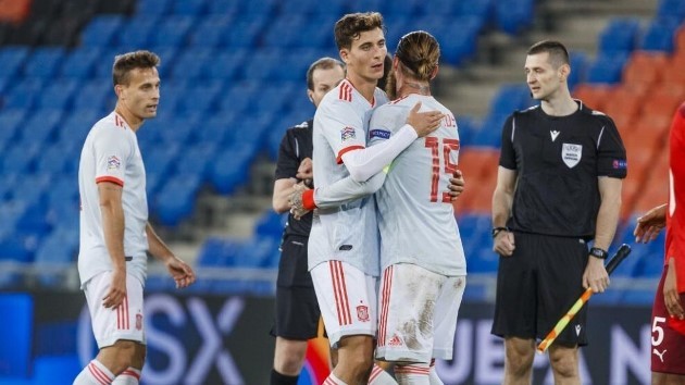 Pau Torres: The Sergio Ramos of the future? - Bóng Đá