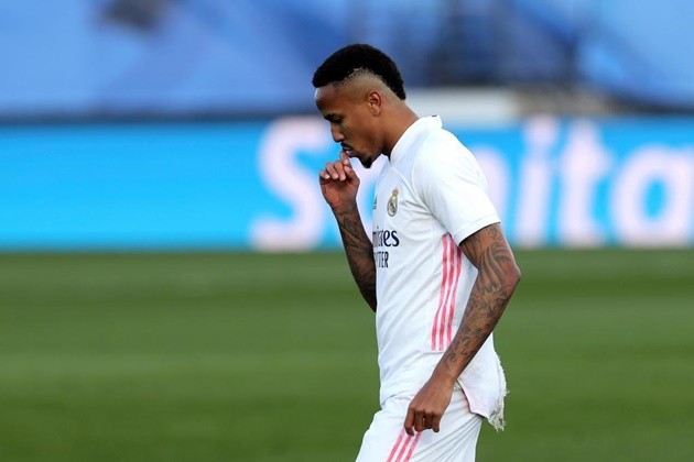 Butragueño about Militao’s red card: “I have some doubts, a yellow card was enough” - Bóng Đá