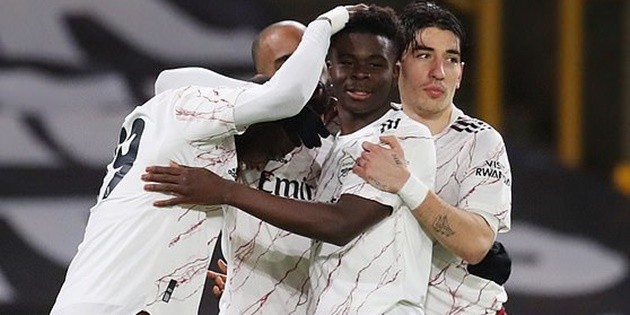 sau trận Arsenal - Bóng Đá