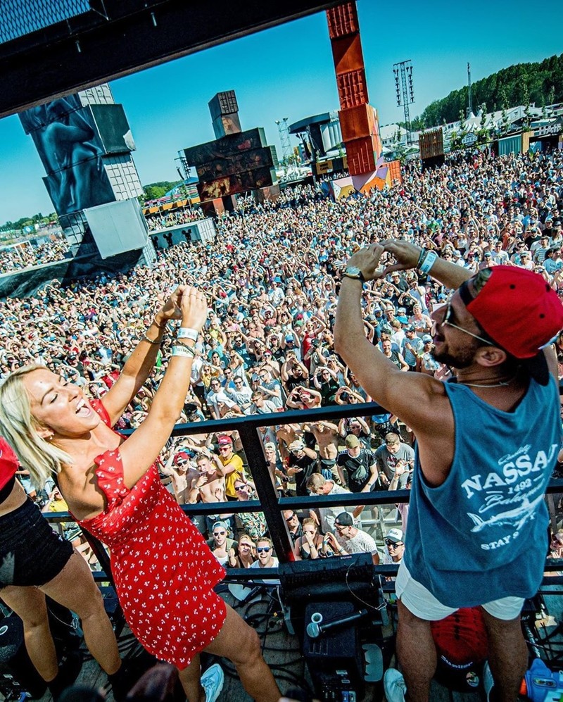 Dries mertens làm DJ - Bóng Đá