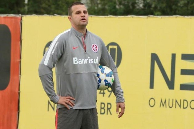Alisson's ex-coach names Ali's childhood hero - Bóng Đá